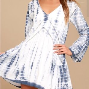 Amuse Society Blue and White tie dye mini dress